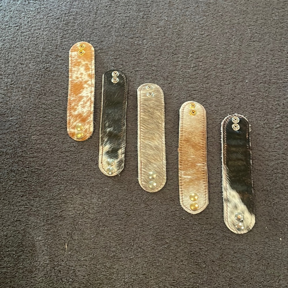 Cowhide leather bracelets with metal button clasp